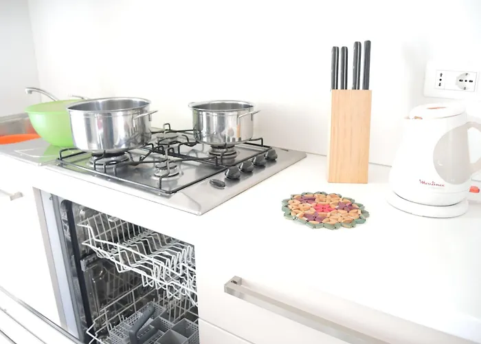 Experience The Charm Of Our Flat * بيبيوني