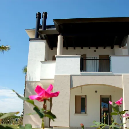 Experience The Charm Of Our Flat Бибионе